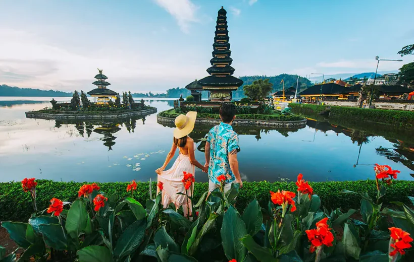 1000x667 bali indonesia cruise norwegian couple 820x520